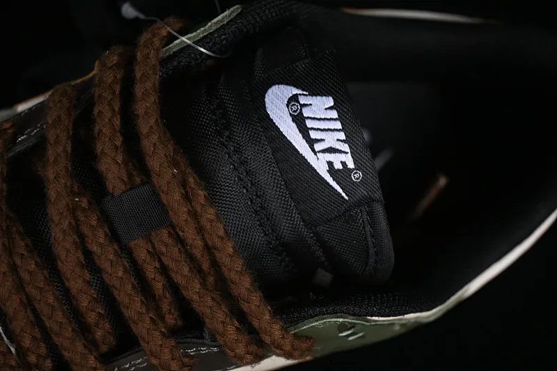 All Categories Nk SB Dunk Series Nk SB Dunk Low Low-top Sneakers Nk Dunk Low Panda Prank Jungle Crossing Forest Crisis SB Low-top Casual Sneakers DV0831-002